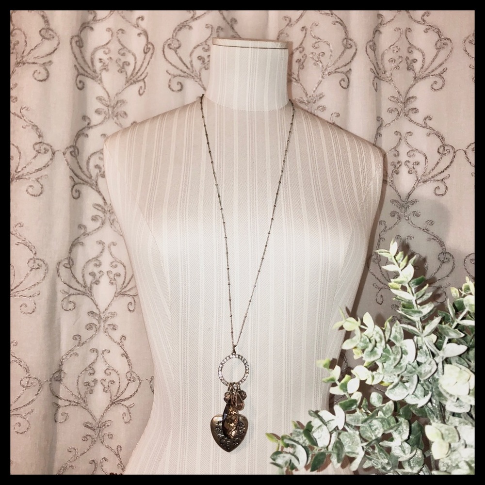 🚫 SOLD • NECKLACE • SILVER & TAUPE